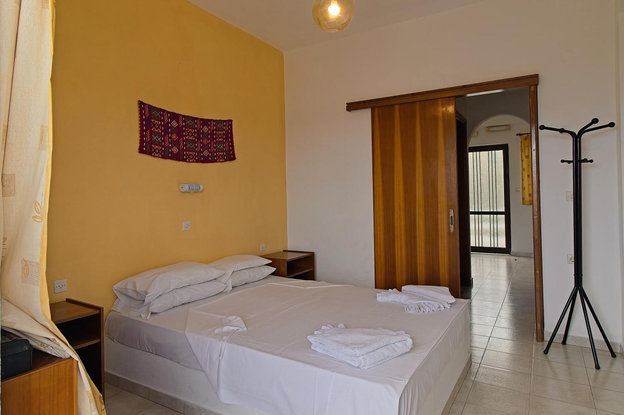 Milos Apartments Elounda Екстериор снимка